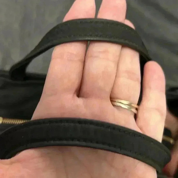 Pre-loved Kate Spade, black nylon, with shoulder or crossbody strap. - Picture 5 of 12